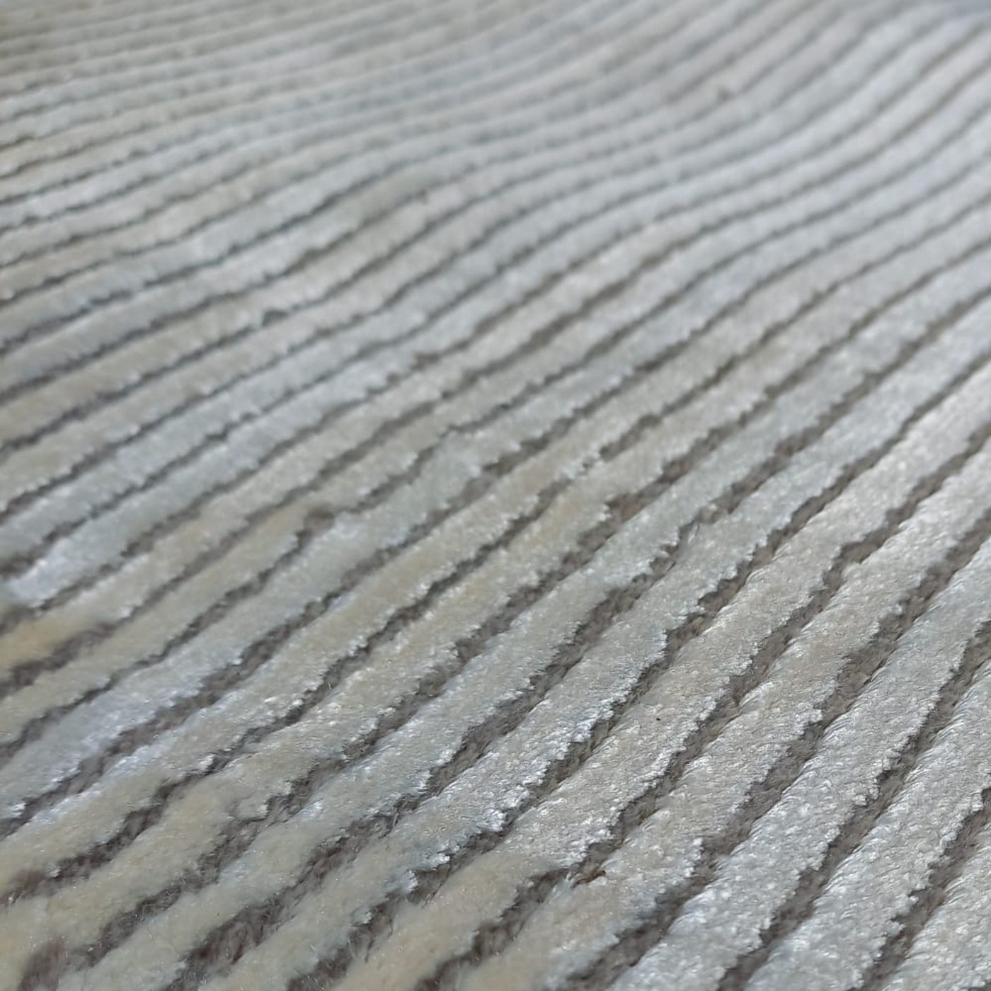 N°83 Alfombra Silver White 270x360 (OUTLET)
