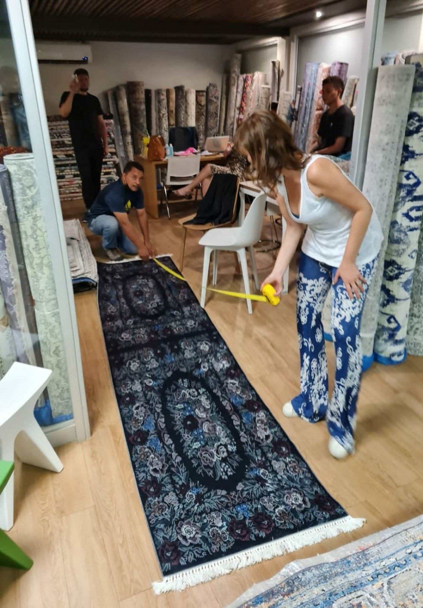 Alfombra Velvet Antideslizante Romantic Queen / 310x78.5